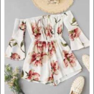 Never worn my mom bought it and I think it’s ugly I don’t like floral patterns